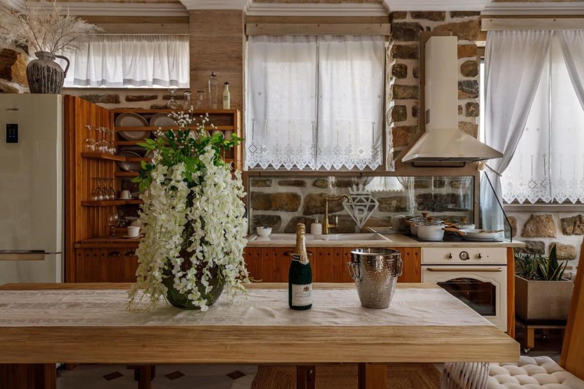 Lithos Messolongi Paradise - A Luxurious Retreat Missolonghi Exterior photo